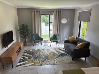 Serenity Luxury Guesthouse - Krugersdorp - 4