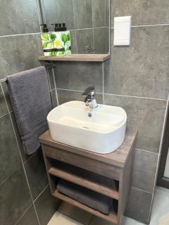 Serenity Luxury Guesthouse - Krugersdorp - 1