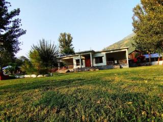 Country Club Balakot - Two Bedrooms & Lounge Apartment - Bālākot - 3