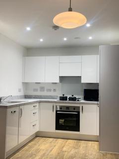 Posh and Cozy One bed flat-no parties or events - West Thurrock - 9