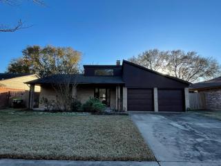 The Snug Retreat - Houston - 6