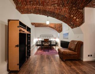 Le Petit Rouge Central Studio - Arad - 8