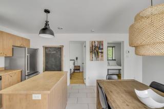 Initial Yellow Lac-Beauport - 5