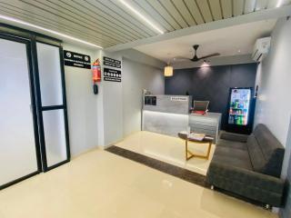 Hotel Glacier - Surat - 4
