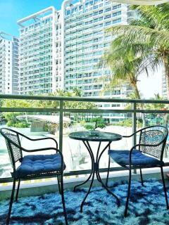 Azure Staycation by Jen & Jes - Manila - 4