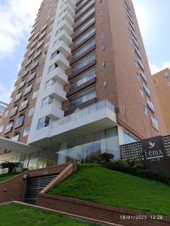MODERNO Y ACOGEDOR Apartamento A UNOS PASOS DEL CENTRO COMERCIAL BUENAVISTA - 0