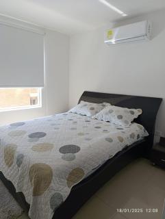 MODERNO Y ACOGEDOR Apartamento A UNOS PASOS DEL CENTRO COMERCIAL BUENAVISTA - 1