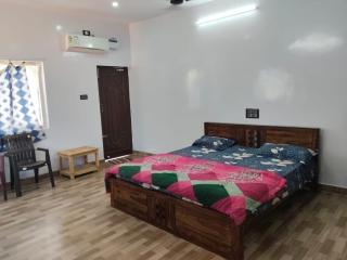 Sathish Guest House - Mahabalipuram - 7