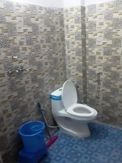 Jbk hotel Yamnotri - Kharsālī - 4