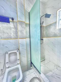 Luxury 2bedroom Apartment in Lekki Phase 1 - Lekki - 7