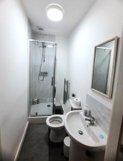 Comfy lower ground home in Leeds - 1