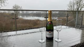 The Lake House - Somerford Keynes - 8