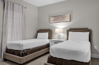 3 Bedroom Family Friendly Condo at WorldQuest near Disney 2730 - Orlando - 1