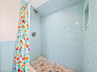 Silverseas Cottage, Pool, 2 Carts, Steps to Beach - Captiva - 1