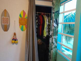 Beach House with Jacuzzi - 1