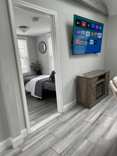 Stylish Boston 2nd floor unit, You are going to love it! - Boston - 7