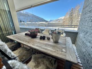 Alpine Luxury Apartment Davos with Spa Access to 5 Star Hotel - Davos - 1