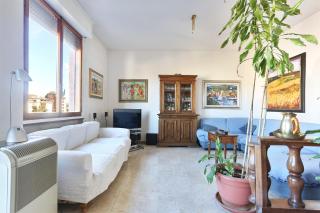 La tua Casa a Firenze con parcheggio privato per 2 auto - Firenze - 0