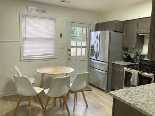 Big parking quiet 2-bedroom in West Raleigh 5210 - Raleigh - 3