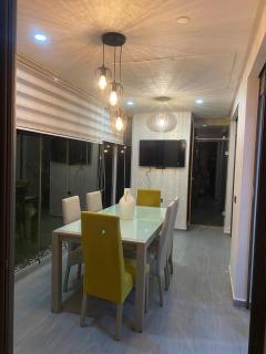 Joli rez-de-jardin avec piscine privative à Dar Bouazza - Casablanca - 1