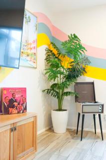 Loughlin Chandler - 4