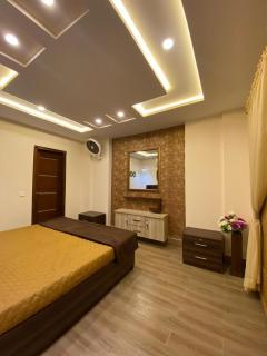 Velvet Haven 1BHK Unique & Central Bahria Lahore - Lahore - 4