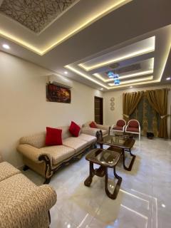 Velvet Haven 1BHK Unique & Central Bahria Lahore - Lahore - 3