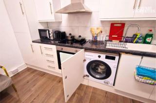 Cosy 2 bedroom flat only 5 minutes walk to Canning Town tube station - Londra - 2
