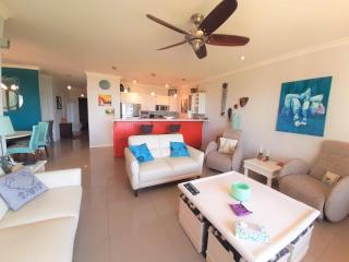 Pacific Beach 2-Beachfront Condo - Playa Flamingo - 7