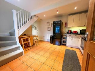 Well Furnished Holiday Cottage In The Heart Of Docking, Norfolk Ref 99009Ht - Docking - 6