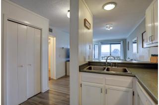 Ocean Views 2 BR Queen Double Twin Sleeper Sofa 3 Pools Free Tennis Easy Beach Access - Hilton Head Island - 1