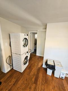 Spacious 2-bedroom ground floor unit near beach - 1