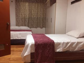Departamento espacioso, 1er piso, céntrico, 3 baños, frente al parque Ingenieros - Ayacucho - 4