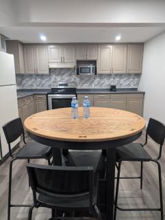 2 Bedroom basement Apartment - 8