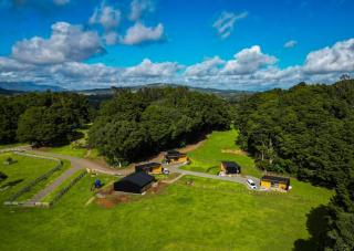 Highlander Farmstay - Cabins - 3