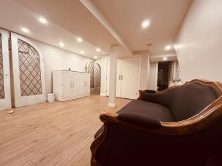 3 level, home near downtown! - 1