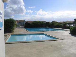 Maison ensoleillée avec piscine privée, proche plage et commerces - FR-1-476-198 - La Faute-sur-Mer - 9