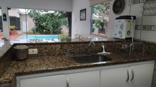 Casa confortável com piscina - Foz do Iguaçu - 8