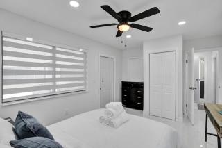 Serene Suite Near Aventura - 1