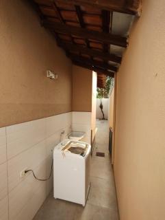 CASA - 3 quartos com ar - 2 banheiros - garagem para 2 carros - Campo Grande - 3