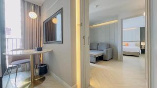 The Quarter Ploenchit by UHG - 9
