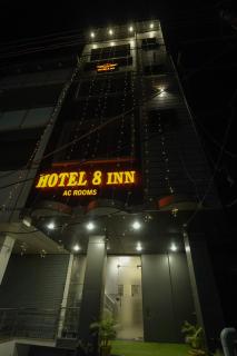 Hotel 8 INN - Zirakpur - 4