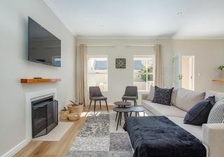 Village Vine and Stream Walkable Private Serene - Franschhoek - 6