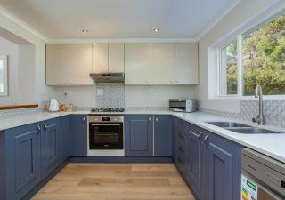 Village Vine and Stream Walkable Private Serene - Franschhoek - 2