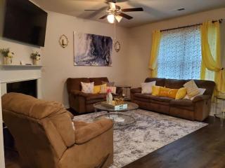 Pet Friendly 3Bed 2Bath Covington Cozy Hideaway - Covington - 0