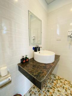 Ba Be Legend Hotel - 1