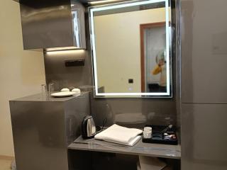 monarch hospitality - 0