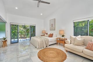 'BASK' Palm Cove - 1