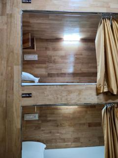 BREEZE bed space - Bombay - 5