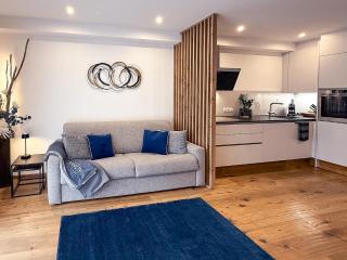 AlpenLuxus presents DESIGN LODGE - terrace & car park - Kramsach - 5